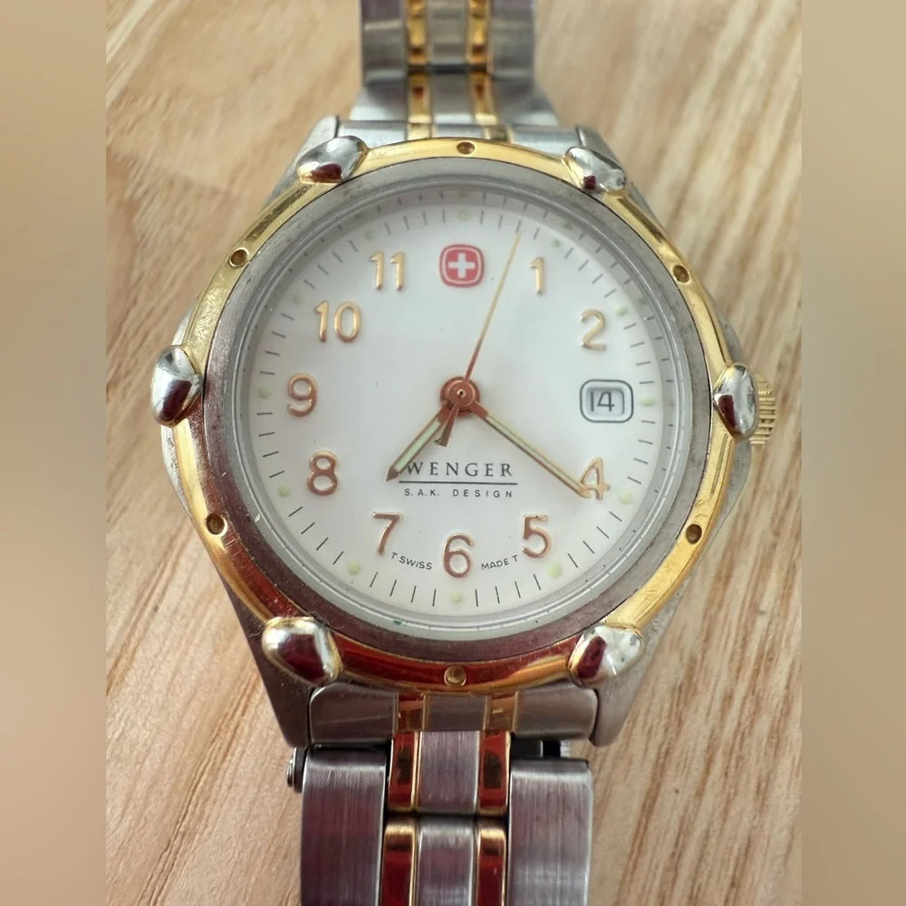 Wenger ladies two toned classic watch NEW BATTERY
